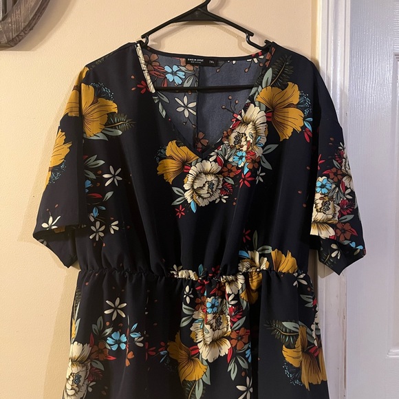 Shein peplum top size 2X, new W/0 tag - Picture 2 of 5